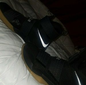 Lebron Soldier 10s